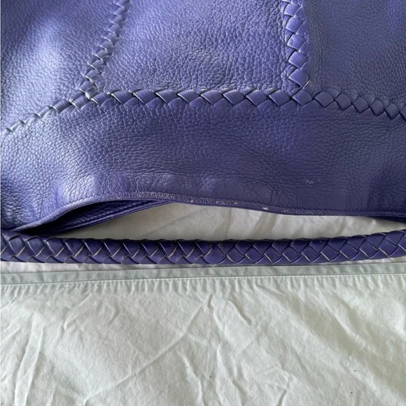 BOTTEGA VENETA Bottega Veneta intrecciato purple leather extra large bag. - Picture 6 of 11